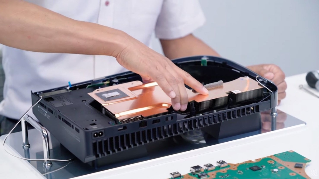 Componentes para upgrade de PC y consolas como discos SSD y memorias RAM